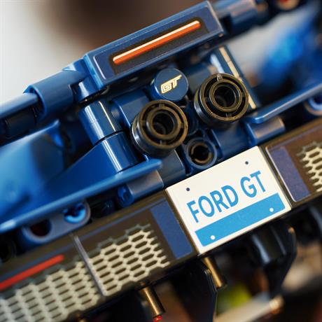 Конструктор LEGO Techniс Ford GT 2022 1466 деталей (42154) - фото 4