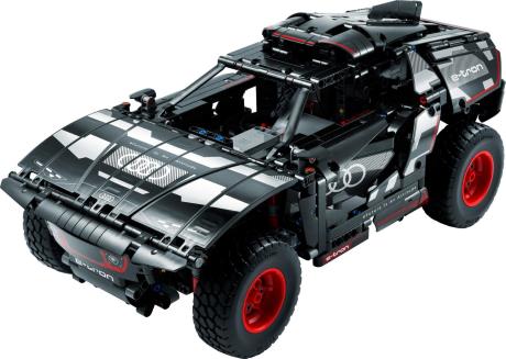 Конструктор LEGO Technic Audi RS Q e-tron 914 деталей (42160) - фото 0