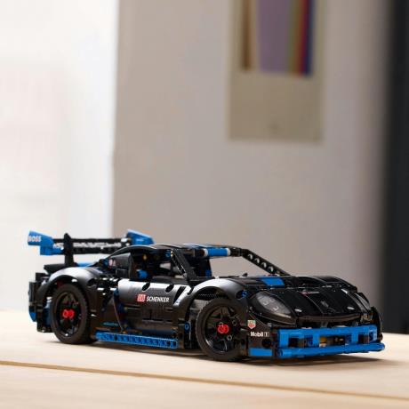 Конструктор LEGO Technic Автомобіль для перегонів Porsche GT4 e-Performance 834 деталі (42176) - фото 10