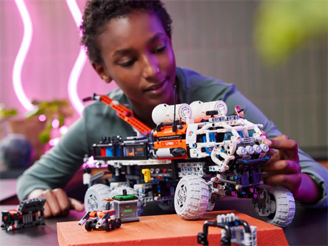 Конструктор LEGO Technic Марсохід команди дослідників 1599 деталей (42180) - фото 1