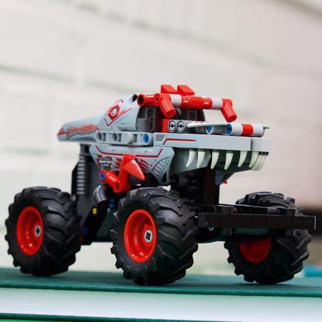 Конструктор LEGO Technic Monster Jam ThunderROARus с инерционным двигателем 232 детали (42200) - фото 7