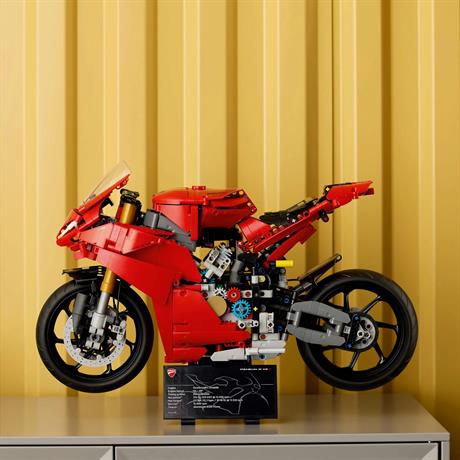 Конструктор LEGO Technic Мотоцикл Ducati Panigale V4 S 1603 деталі (42202) - фото 10