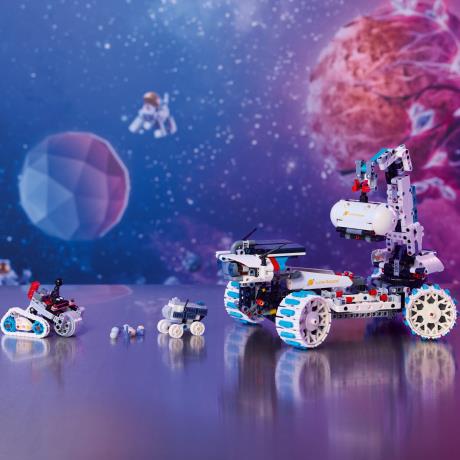 Конструктор LEGO Technic Місяцехід Lunar Outpost Космічний корабель 1082 деталі (42211) - фото 4
