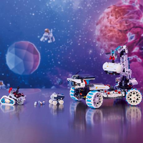 Конструктор LEGO Technic Місяцехід Lunar Outpost Космічний корабель 1082 деталі (42211) - фото 4