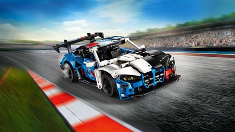 Конструктор LEGO® Technic Автомобиль для гонок BMW M4 GT3 EVO 747 деталей (42226) - фото 11