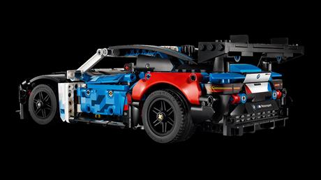 Конструктор LEGO® Technic Автомобиль для гонок BMW M4 GT3 EVO 747 деталей (42226) - фото 14