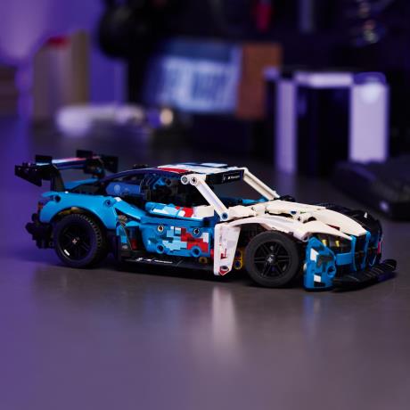 Конструктор LEGO® Technic Автомобіль для перегонів BMW M4 GT3 EVO 747 деталей (42226) - фото 17