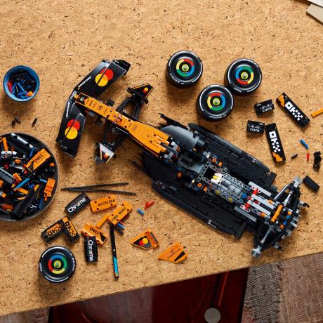 Конструктор LEGO® Technic Автомобіль McLaren MCL39 F1®, 585 деталей (42228) - фото 0