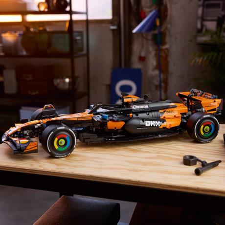 Конструктор LEGO® Technic Автомобіль McLaren MCL39 F1®, 585 деталей (42228) - фото 0