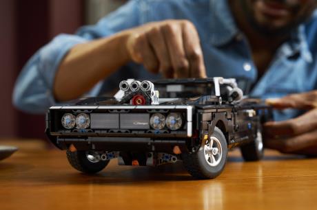 Конструктор LEGO® Technic Форсаж Автомобіль Dodge Charger R/T, 1516 деталей (42231) - фото 7