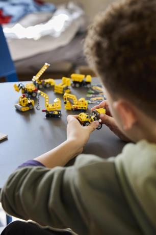 Конструктор LEGO® Technic Потужні машини (42233) - фото 3