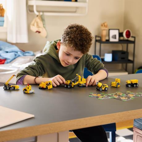 Конструктор LEGO® Technic Потужні машини (42233) - фото 18