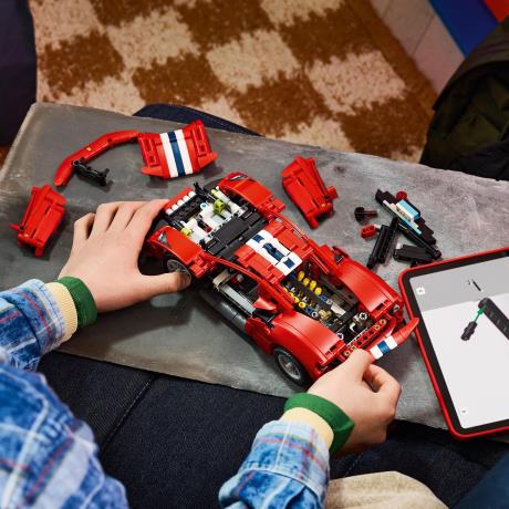 Конструктор LEGO® Technic Автомобіль Ferrari 488 PISTA (42235) - фото 6