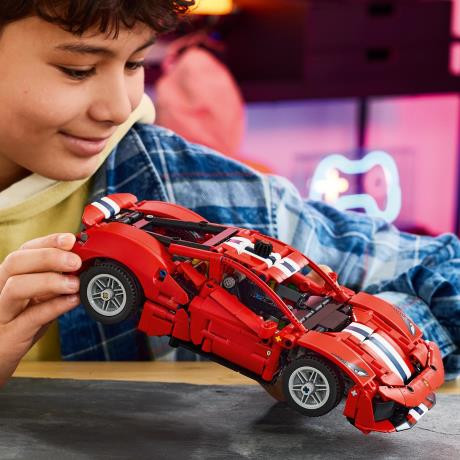 Конструктор LEGO® Technic Автомобіль Ferrari 488 PISTA (42235) - фото 7