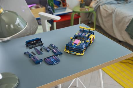 Конструктор LEGO® Technic Тюнінг-гараж з автомобілем Ford Mustang GT  Іграшка (42236) - фото 8