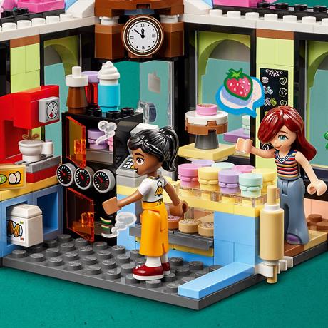 Конструктор LEGO Friends Кофейня Хартлейк-Сити 426 деталей (42618) - фото 5