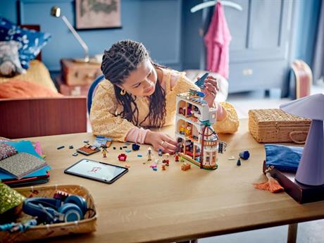 Конструктор LEGO Friends Замковий готель Ночівля і сніданок (42638) - фото 0