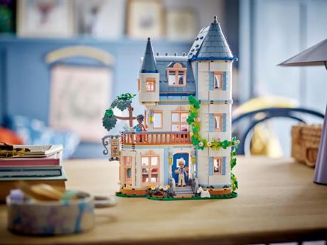 Конструктор LEGO Friends Замковий готель Ночівля і сніданок (42638) - фото 0