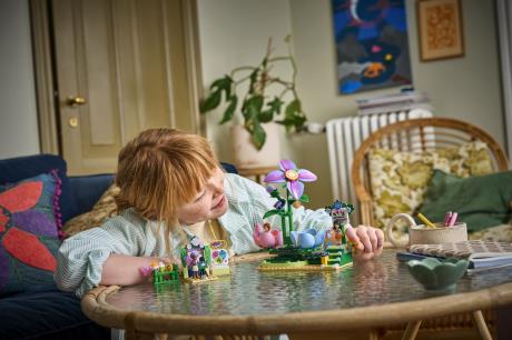 Конструктор LEGO® Friends Карусель із квітами й чашками та казкова фотобудка Іграшка, 321 деталь (42702) - фото 6