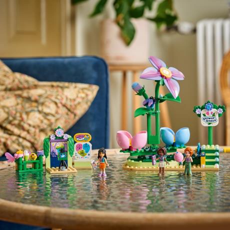 Конструктор LEGO® Friends Карусель із квітами й чашками та казкова фотобудка Іграшка, 321 деталь (42702) - фото 16