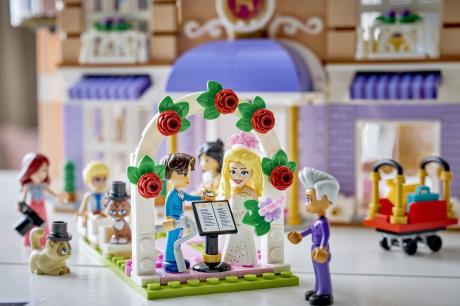 Конструктор LEGO® Friends Гранд-готель у Хартлейк-Сіті, 1406 деталей (42704) - фото 8