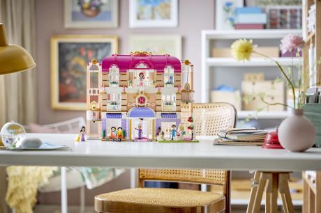 Конструктор LEGO® Friends Гранд-готель у Хартлейк-Сіті, 1406 деталей (42704) - фото 11