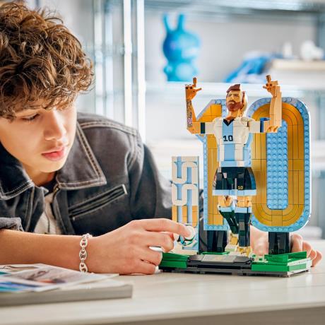 Конструктор LEGO® Editions Ліонель Мессі — легенда футболу, 958 деталей (43015) - фото 11