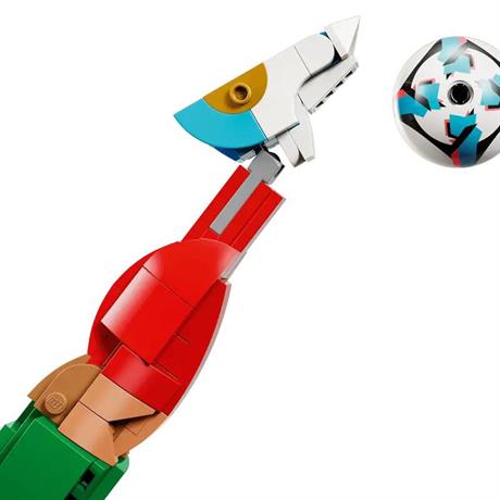 Конструктор LEGO® Editions Кріштіану Роналду — легенда футболу, 854 деталі (43016) - фото 3