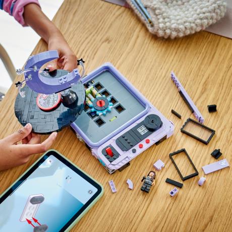 Конструктор LEGO® Editions Місяць на концерті Олівії Родріґо Набір для конструювання для підлітків 43029 - фото 7