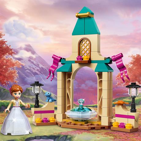 Конструктор LEGO Disney Princess Холодное сердце 2 Двор замка Анны 74 детали (43198) - фото 7