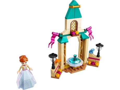 Конструктор LEGO Disney Princess Frozen II Подвір'я палацу Анни 74 деталі (43198) - фото 0
