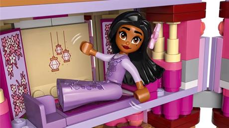 Конструктор LEGO Disney Princess Квітковий горщик Ізабели 641 деталь (43237) - фото 0