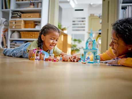 Конструктор LEGO Disney Princess Крижаний палац Ельзи 163 деталі (43238) - фото 0