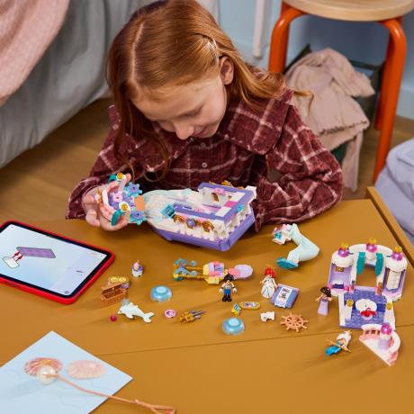 Конструктор LEGO® Disney Принцеса Королівський весільний човен Аріель, 519 деталей (43299) - фото 2