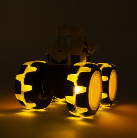Игрушечная машинка John Deere Kids Monster Treads Бамблби с большими светящимися колесами (47422) - фото 1
