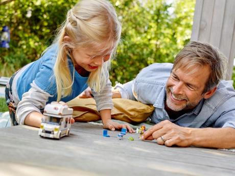 Конструктор LEGO City Great Vehicles Канікули в будинку на колесах 190 деталей (60283) - фото 0