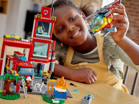 Конструктор LEGO City Пожежна частина 540 деталей (60320) - фото 0