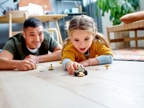 Конструктор LEGO City Great Vehicles Гоночний автомобіль 46 деталей (60322) - фото 0