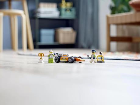 Конструктор LEGO City Great Vehicles Гоночний автомобіль 46 деталей (60322) - фото 0