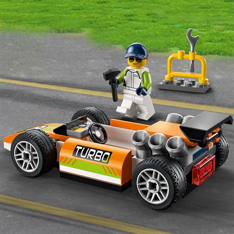 Конструктор LEGO City Great Vehicles Гоночний автомобиль 46 деталей (60322) - фото 5