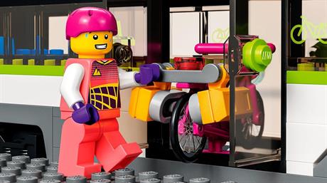 Конструктор LEGO City Trains Пасажирський поїзд-експрес 764 деталі (60337) - фото 0