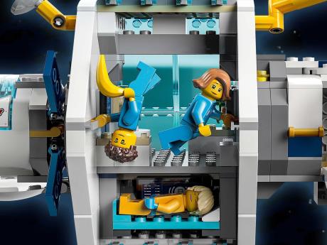 Конструктор LEGO City Space Місячна космічна станція 500 деталей (60349) - фото 0