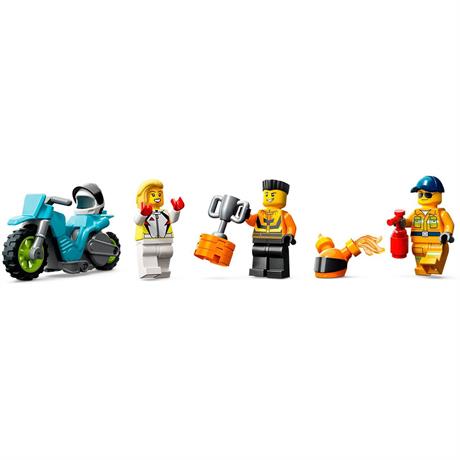 Конструктор LEGO City Stuntz Завдання із каскадерською вантажівкою та вогняним колом 479 деталей (60357) - фото 5
