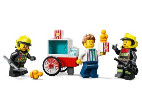 Конструктор LEGO City Fire Department Пожежне депо та пожежна машина 153 деталі (60375) - фото 0