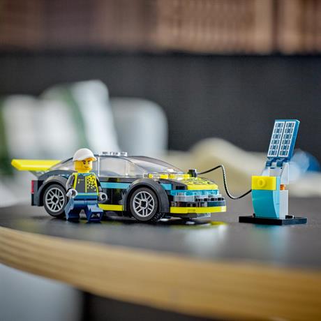 Конструктор LEGO City Great Vehicles Электрический спортивный автомобиль 95 деталей (60383) - фото 5