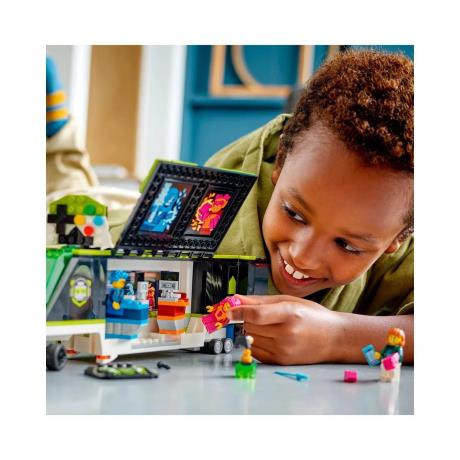 Конструктор LEGO City Вантажівка для ігрового турне 344 деталі (60388) - фото 0