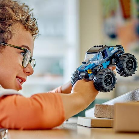 Конструктор LEGO City Синий грузовик-монстр 148 деталей (60402) - фото 5