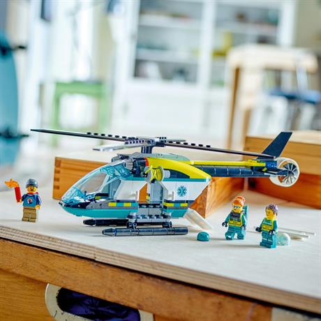 Конструктор LEGO City Вертолет аварийно-спасательной службы 226 деталей (60405) - фото 1