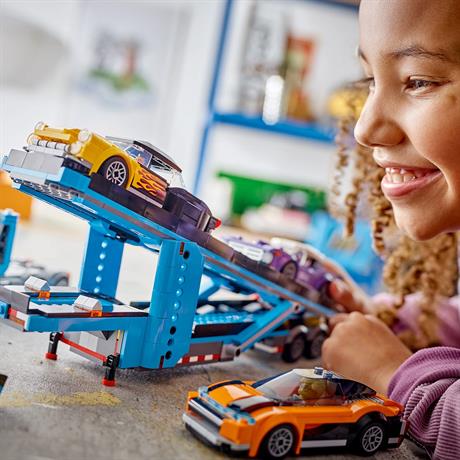 Конструктор LEGO City Вантажівка-транспортер зі спортивними авто 998 деталей (60408) - фото 6