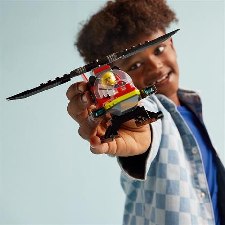 Конструктор LEGO City Пожежний рятувальний гелікоптер 85 деталей (60411) - фото 3